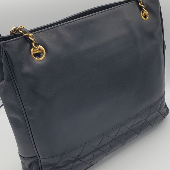 ๐ SOLD ๐ Chanel Quilted Matelasse Lambskin Tote Bag - Picture 5 of 17